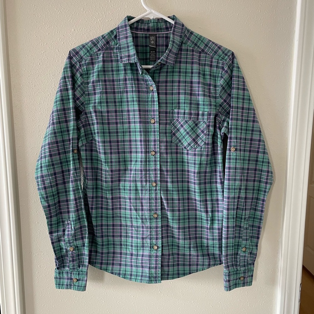 Mountain Hardwear Women’s Medium Plaid Button Down Shirt in Green and Pink